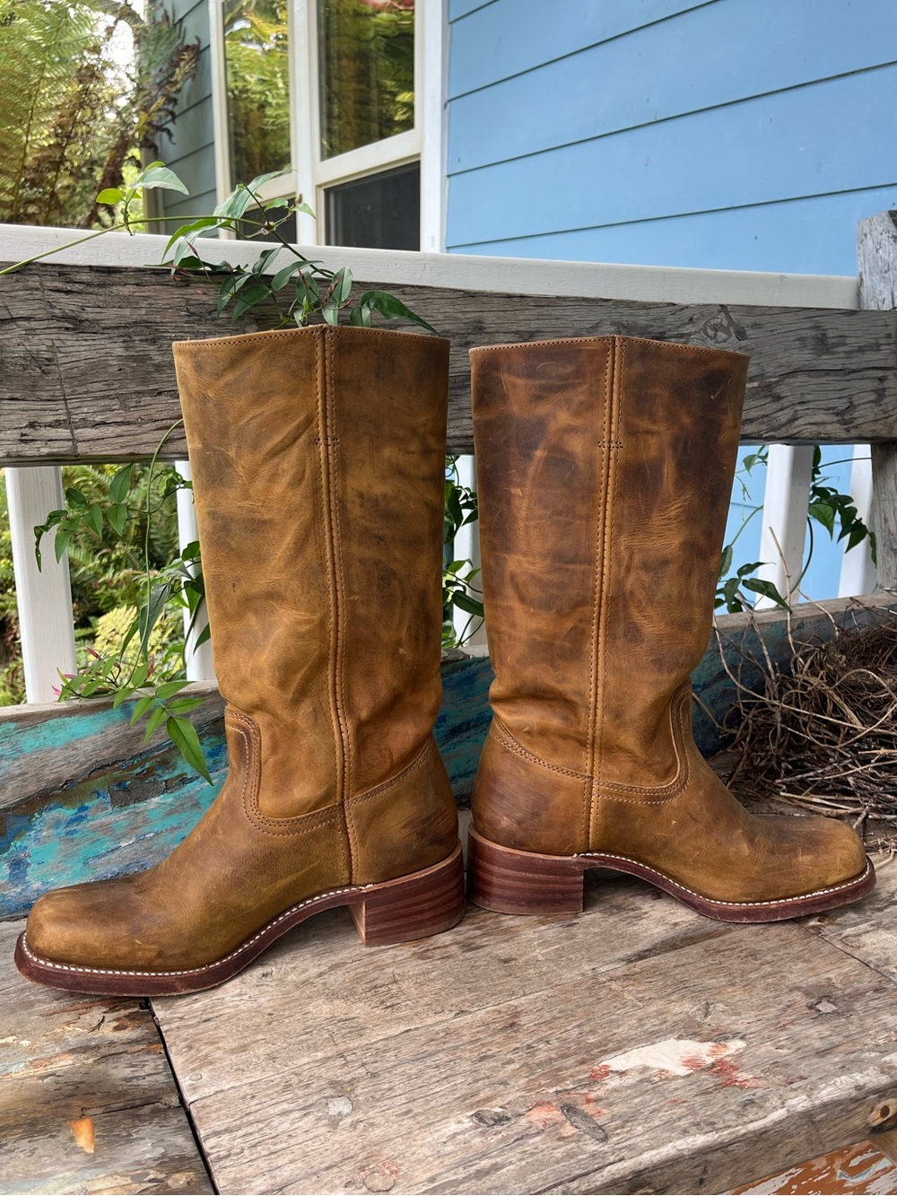 Frye Campus boots - Distressed Brown Leather sz 10 - 14l - stacked heel - Picture 8 of 12